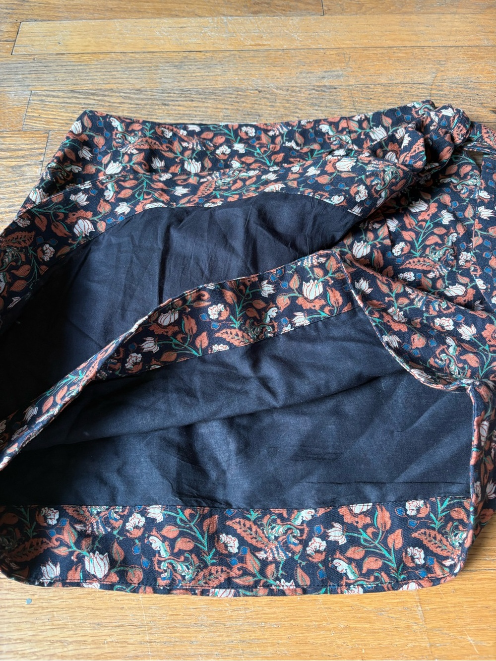 Anthropologie - Let Me Be Sarong Mini Skirt - Picture 7 of 12